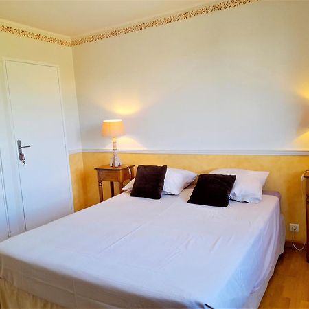 Domaine Des Ecureuils Bed & Breakfast Carpentras Exterior photo