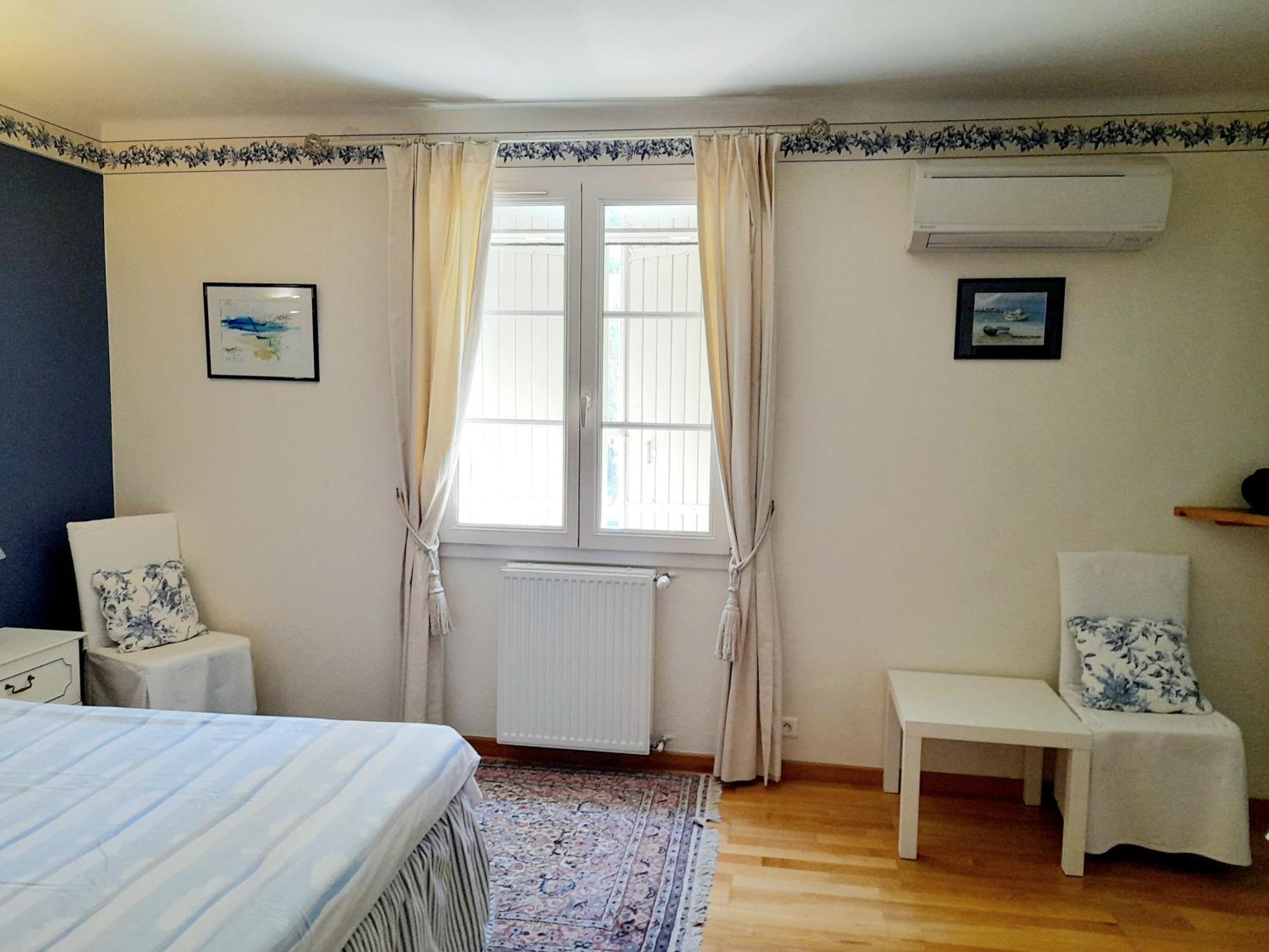 Domaine Des Ecureuils Bed & Breakfast Carpentras Exterior photo
