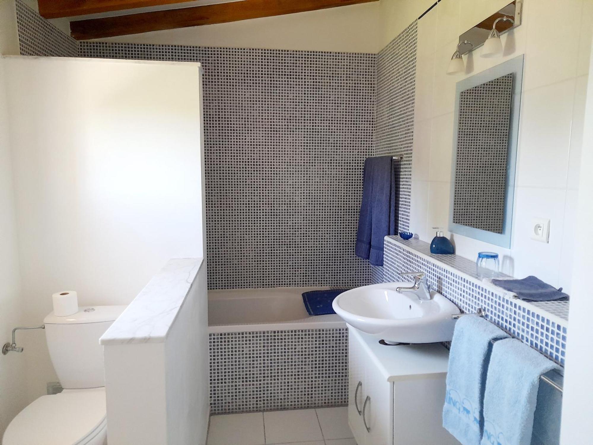 Domaine Des Ecureuils Bed & Breakfast Carpentras Exterior photo